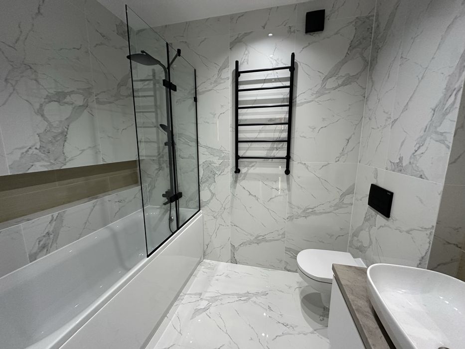 Продам 2 км за функціоналом 3 км з сучасним ремонтом ще ніхто не жив