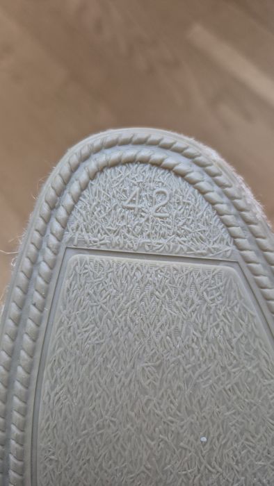 Loewe чоловічі еспадрілії.