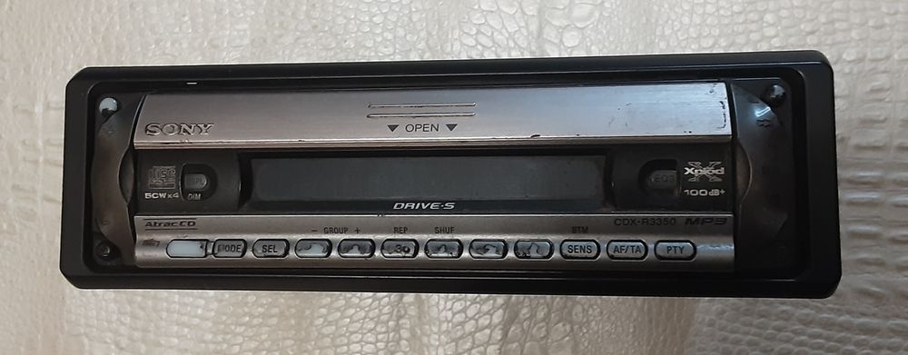 Автомагнітола SONY