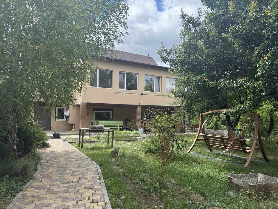 Продам новый дом на перегу пруда Днепровский район