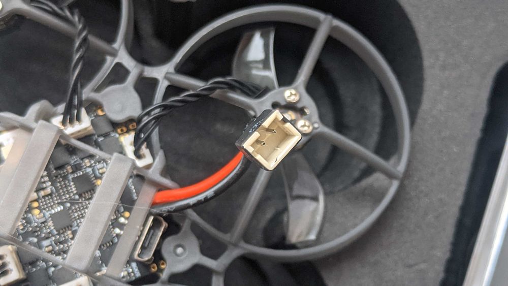 Happymodel Mobula 7 1s v2 2024 Caddx ANT 1200TVL