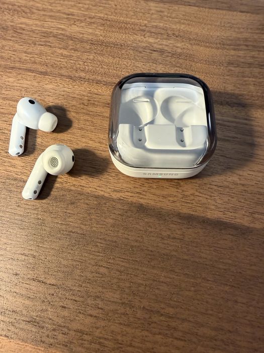 Samsung galaxy Buds4 Pro