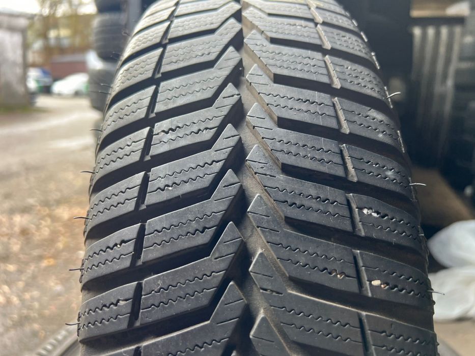 распаровка шины б/у 175/70 R14 Vredestein Snow Trac 3