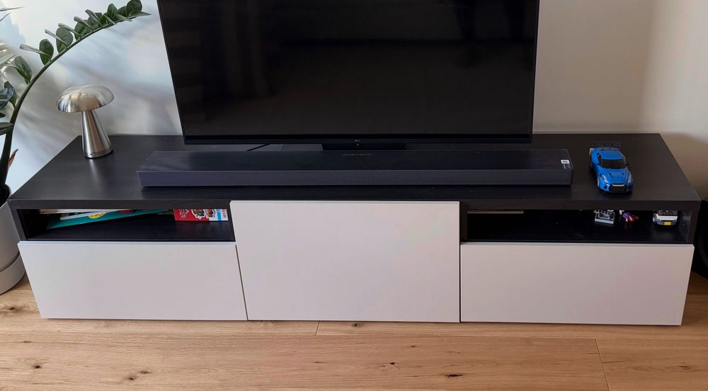 Móvel de TV com Gavetas