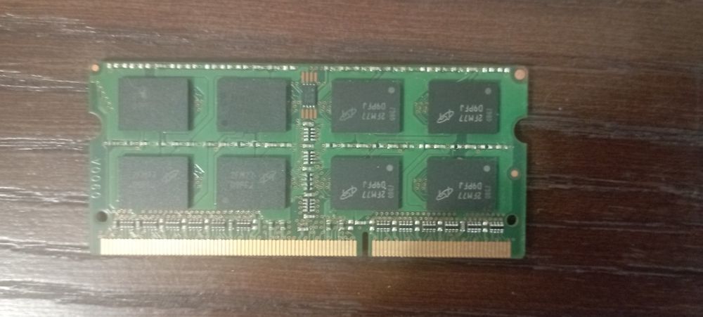 ОЗУ 4 ГБ DDR3 для ноутбука