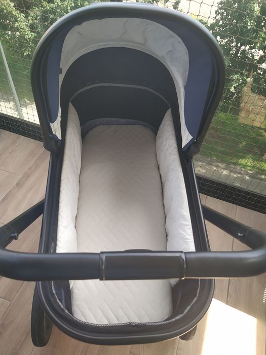 Wózek Muuvo Quick 3.0 (2w1) –  zestaw: gondola + spacerówka