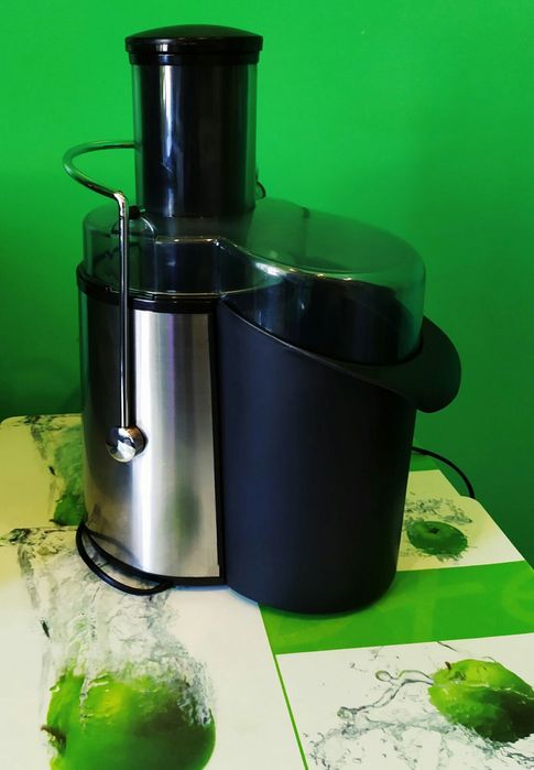 Соковыжималка Scarlett SC-018
