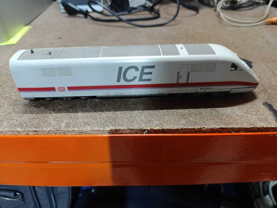 Comboio ICE Marklin mais pista - Usado