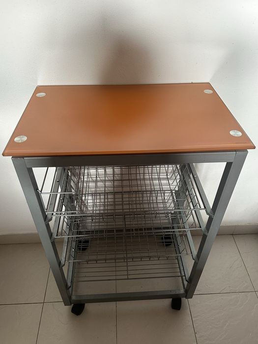 Carrinho de apoio com vidro temperado