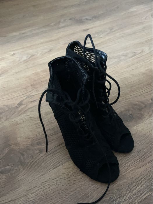 Класичні підбори каблуки для хай хілс high heels