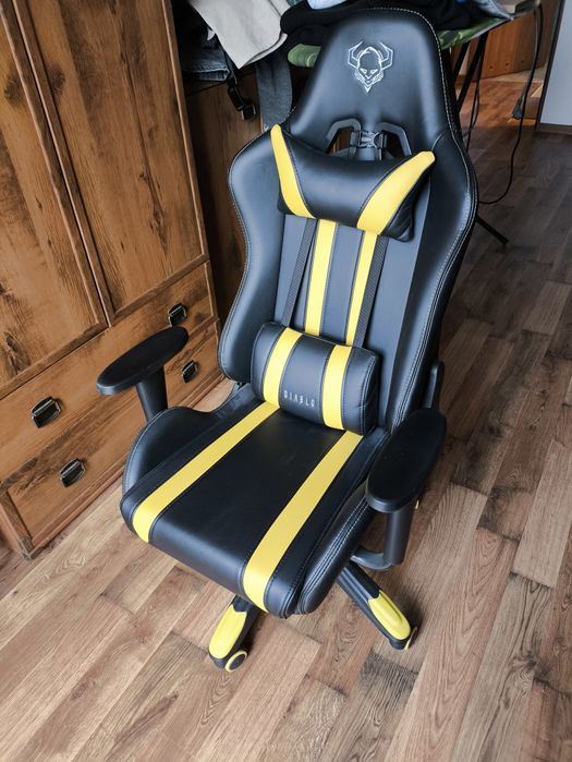 Fotel dziecięcy Diablo jak nowy