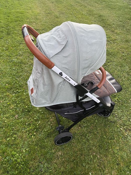 Wózek spacerowy Carello Astra