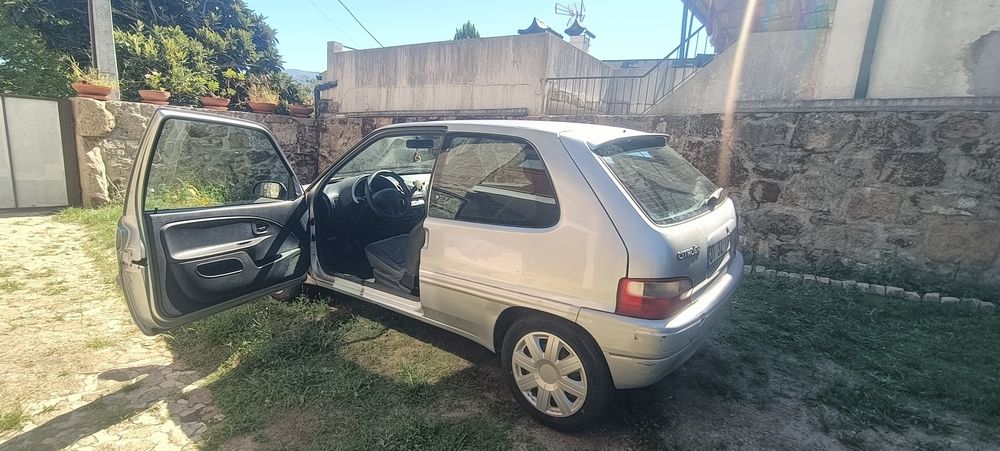 Vendo Citroen Saxo 1.1 — photo 4