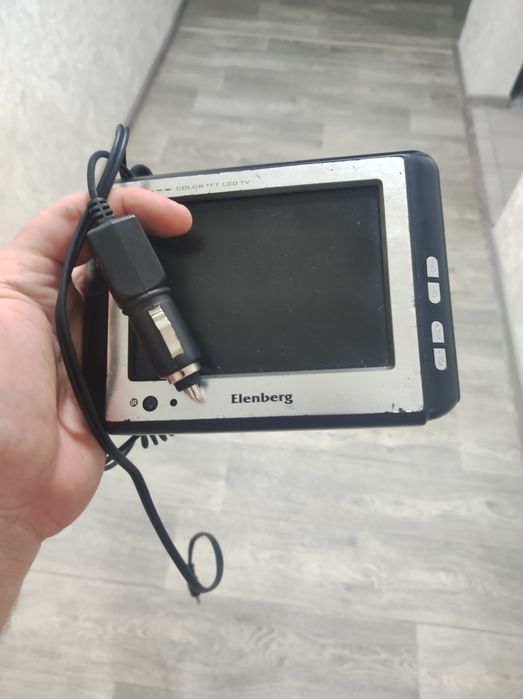 Продам автомобільний телевізор