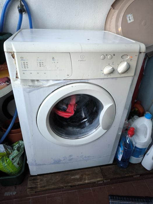 Máquina de lavar Indesit
