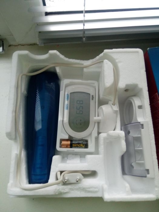 Зубная щётка Braun 5000