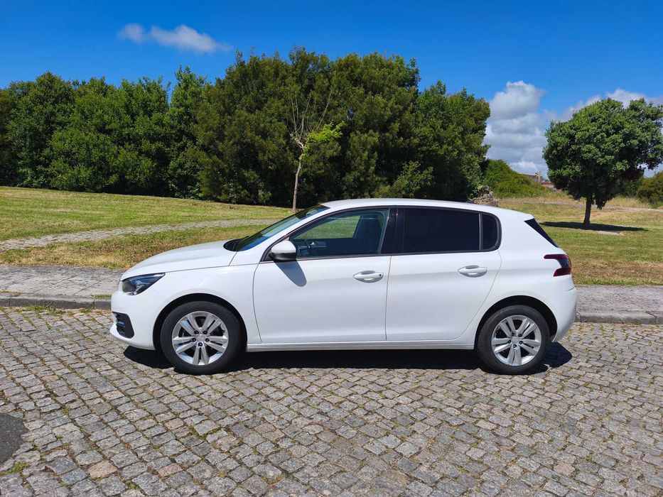 PEUGEOT 308 II Hatchback 1.5 BlueHDi