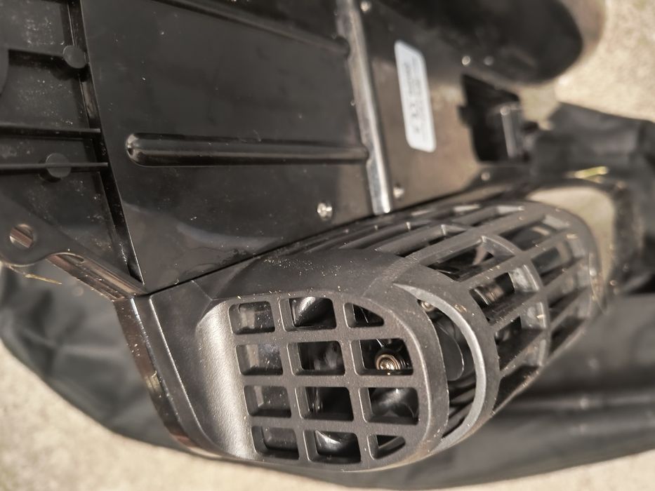 Łódka zanętowa karpiowa