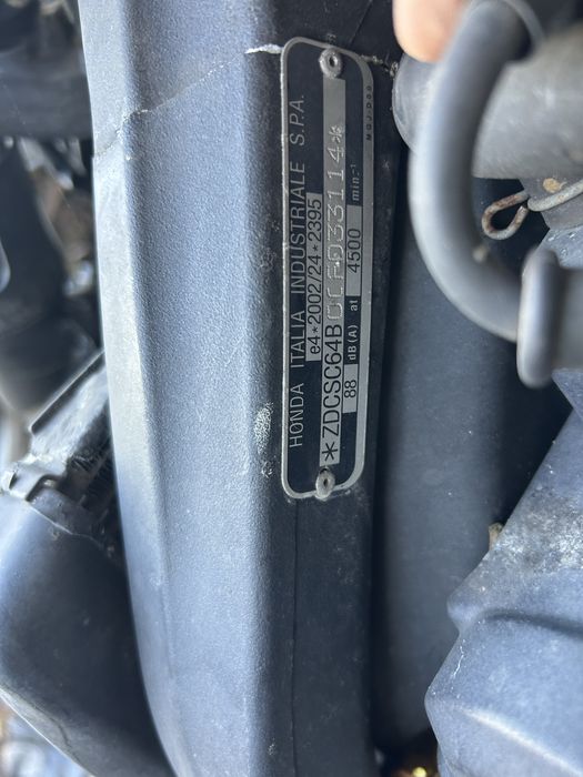 Honda CBF 1000 F – para peças ou restauro