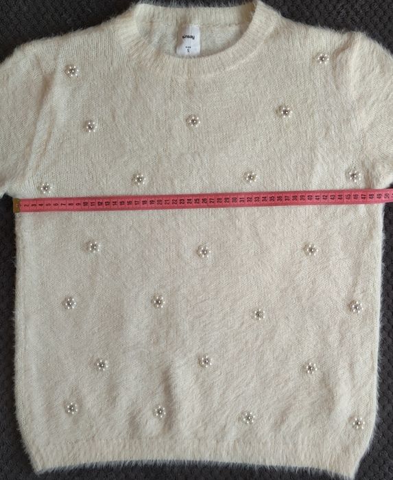 Kremowy sweter damski aplikacje perełeki Sinsay roz. S
