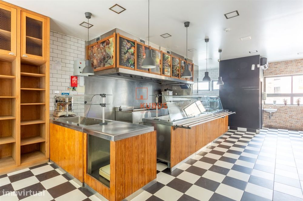 Loja  Venda em Torres Novas (São Pedro), Lapas e Ribeira Branca,Torres