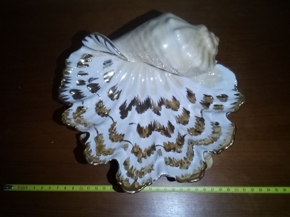 Конфетница большая.