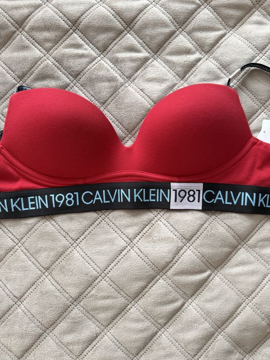 Бюстгалтер Calvin Klein