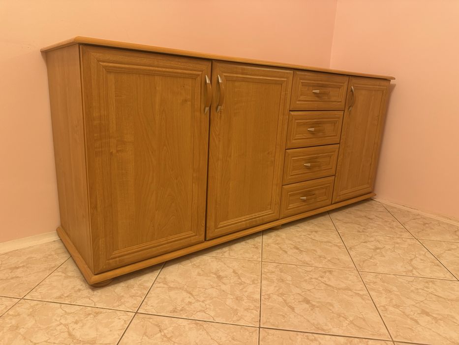 Pojemna komoda pokojowa z szufladami 146 cm – stan bardzo dobry! Opoczno