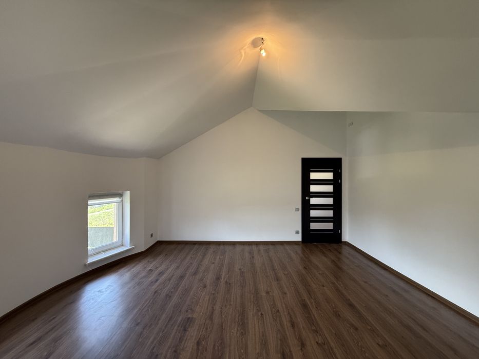 Продається будинок  з  новим Ремонтом