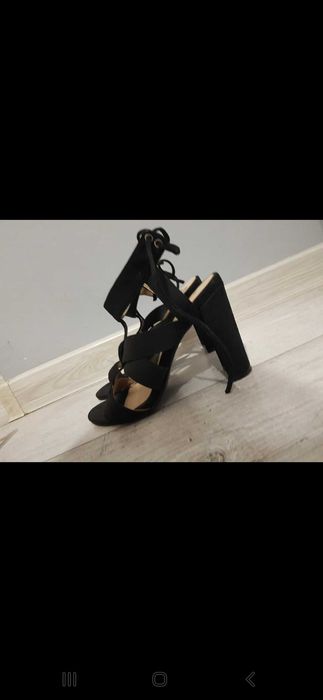 Sandałki rozmiar 38