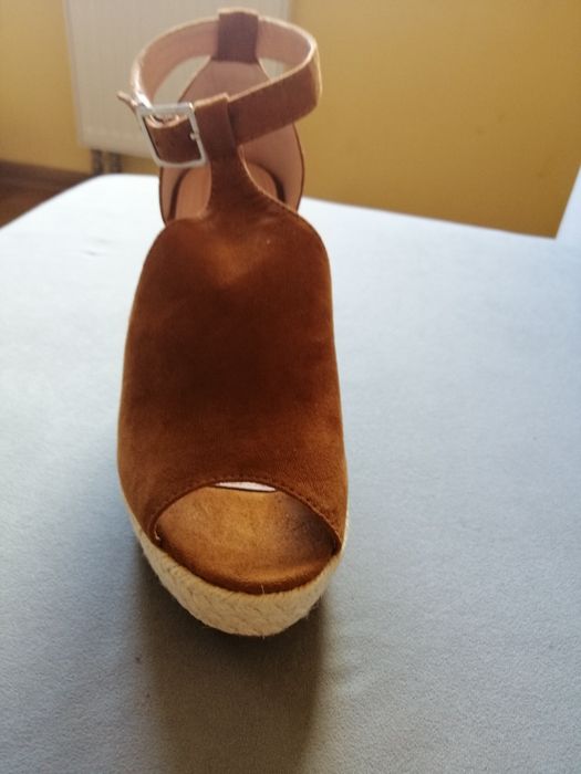 Nowe damskie buty