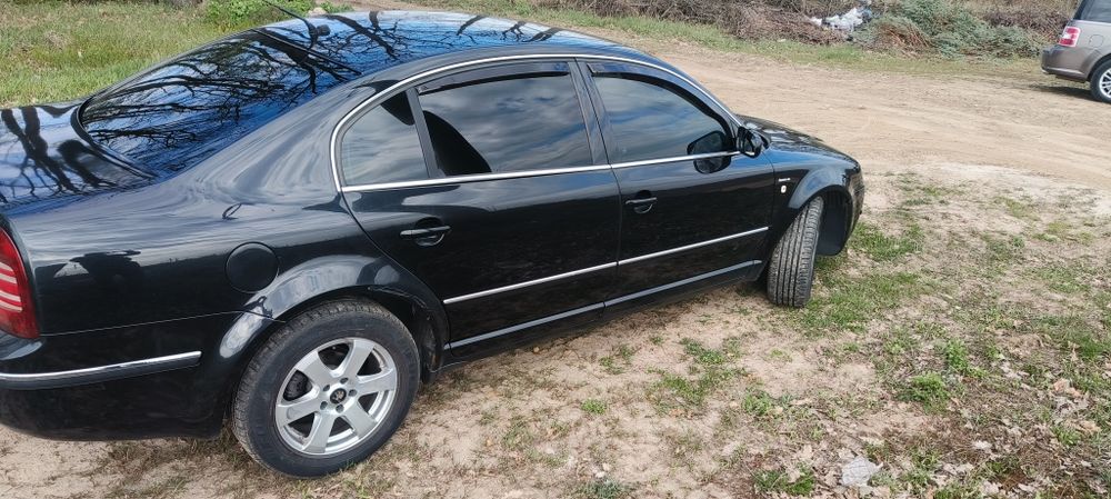 Продаю skoda superb 2006 рік автомат