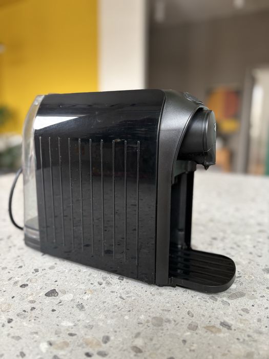 Ekspres na kapsułki Tchibo Cafissimo Easy