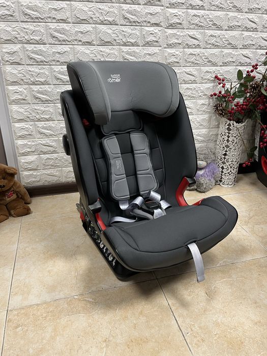 Автокрісло Britax Romer Advansafix IV R Група 1/2/3 (9-36кг)