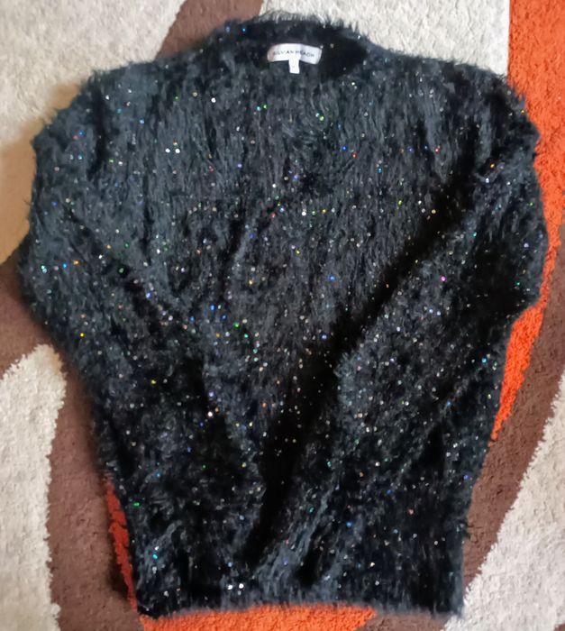 Sweter damski z cekinami