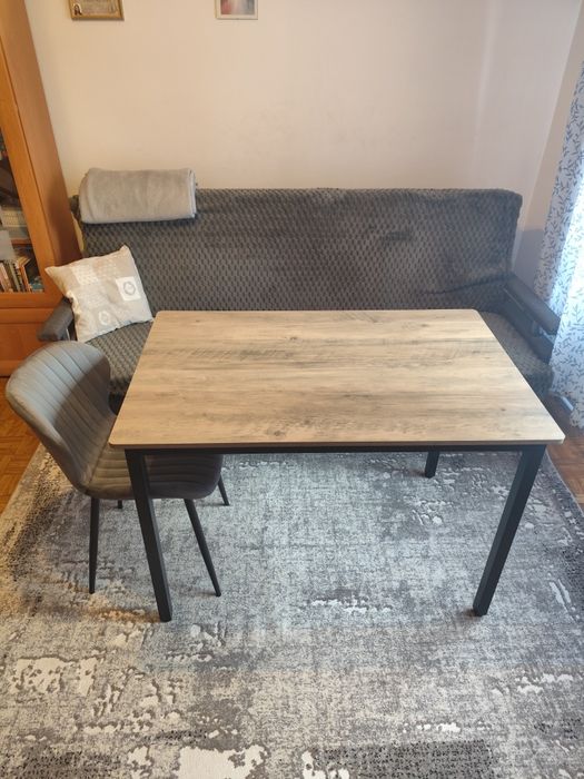 Stół do salonu, do kuchni, biurko