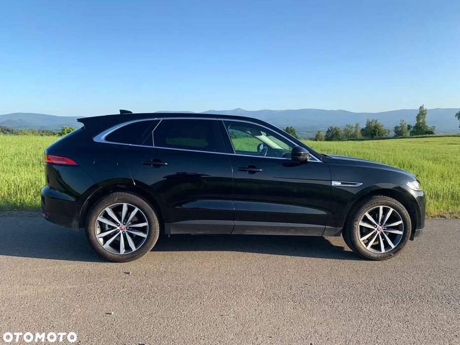Jaguar F-Pace Prestige 4x4 Bezwypadkowy,Bezkolizyjny,Navi,TV, pakiet zimowy