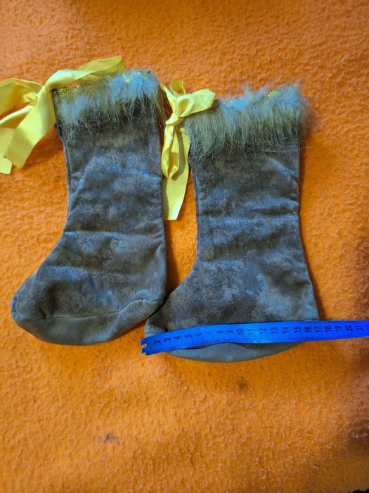 Продам новорічний костюм білочки