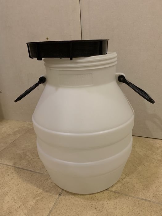 Харчовий бідон пластиковий/ пищевой бидон пластиковый