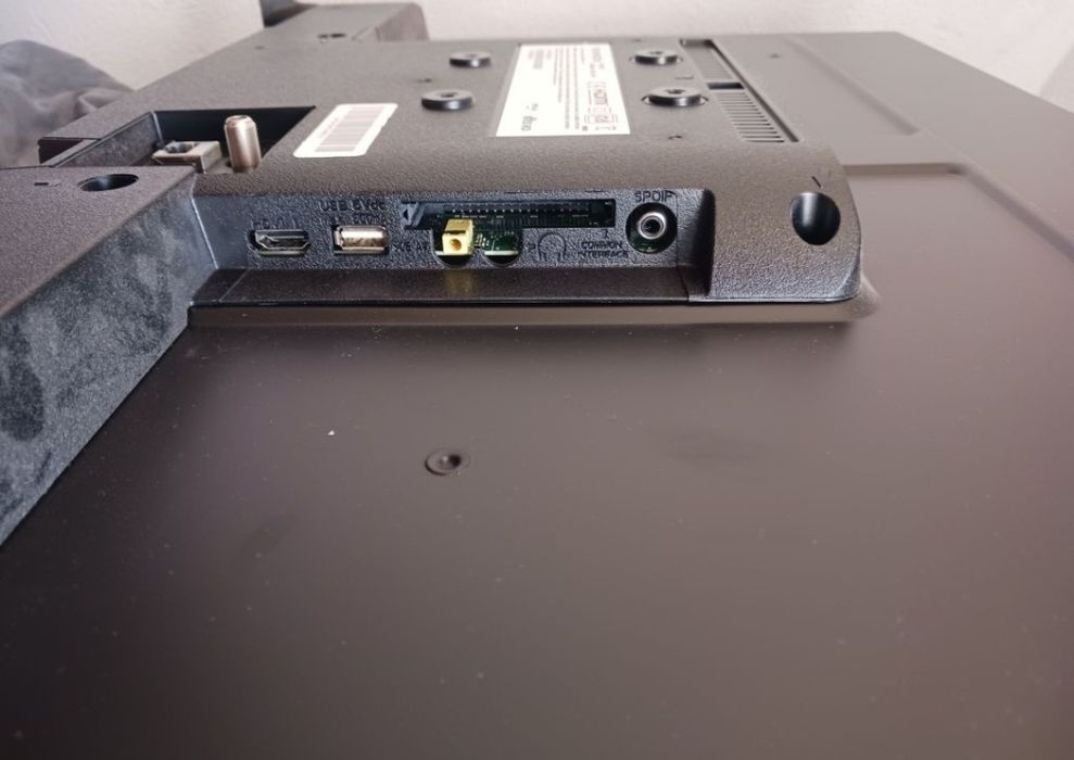 TV Thomson HD 32