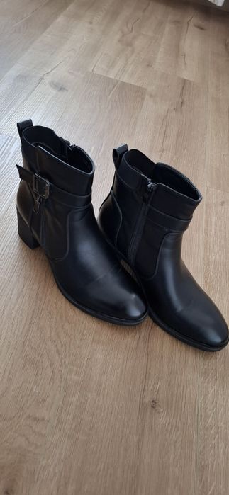 Sprzedam buty damskie