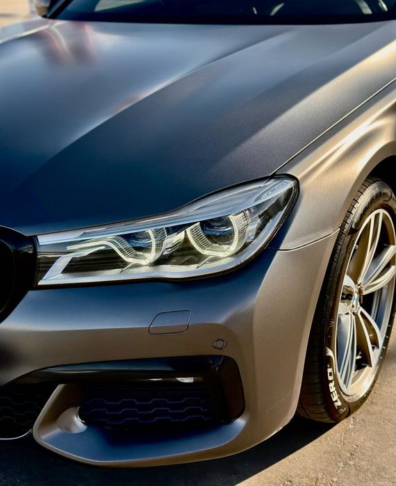 Оренда авто BMW 730L