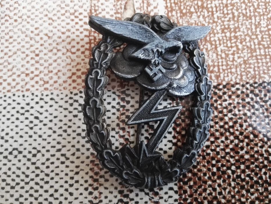 Oryginalna nazistowska odznaka Erdkampfadzeichen der Luftwaffe