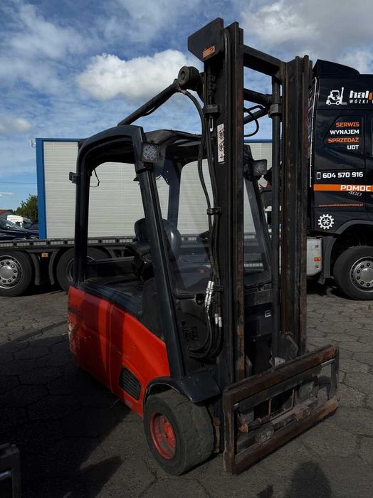 WÓZEK WIDŁOWY LINDE E18,E20,E16 rok 2007/2008