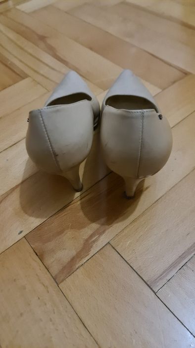 Pantofle na obcasie damskie r. 40