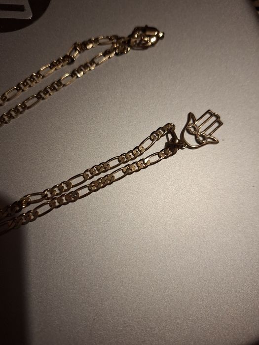 Vendo colar banhado a ouro com marca xp