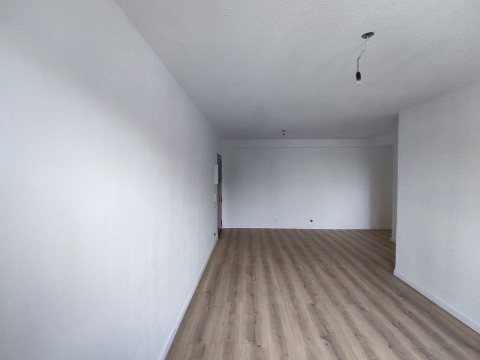 Arrendamento T2 remodelado cidade Sol