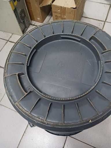 Caixote de lixo de 120 lts com pegas