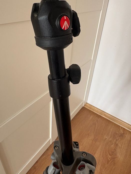 Statyw manfrotto