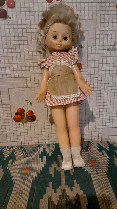 Продам Куклы гдр ссср.. барби разукрашки германия 1991г